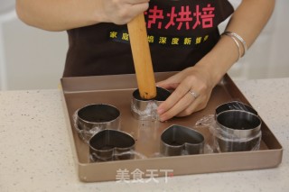 宝宝爱吃的免烤蛋糕——火龙果慕斯的做法步骤：5