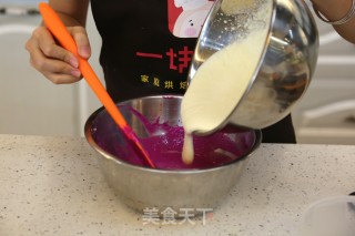 宝宝爱吃的免烤蛋糕——火龙果慕斯的做法步骤：11