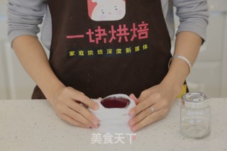 宝宝爱吃的免烤蛋糕——火龙果慕斯的做法步骤：15