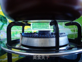 坤博砂锅炒瓜子的做法步骤：4