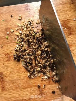 蒜蓉豆豉蒸排骨的做法步骤：3