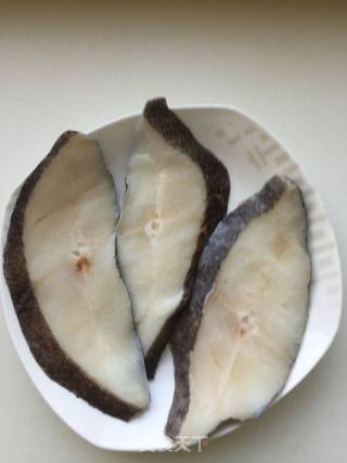 新蒸鳕鱼的做法步骤：1