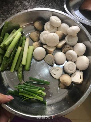 私房美味酸笋鱼的做法步骤：3