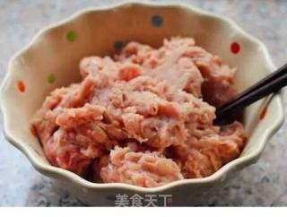 肉饼的做法步骤：1