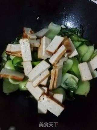 油菜烧豆干的做法步骤：7