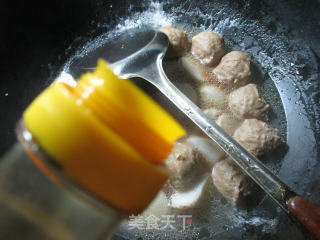 牛肉丸煮香芋的做法步骤：5