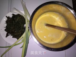 香椿炒鸡蛋的做法步骤：1