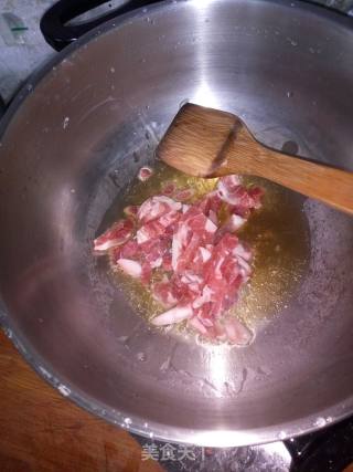 肉片炒丝瓜的做法步骤：3