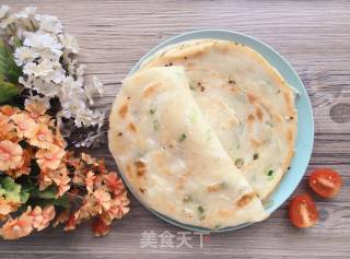 家常葱油饼的做法步骤：4