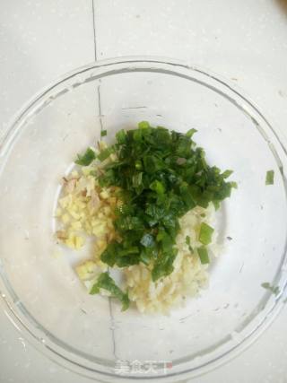 香酥排骨的做法步骤：2