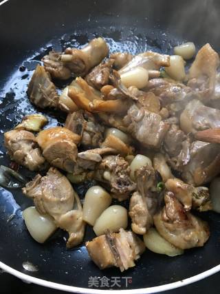 客家酸荞焖鸭（鹅）的做法步骤：7