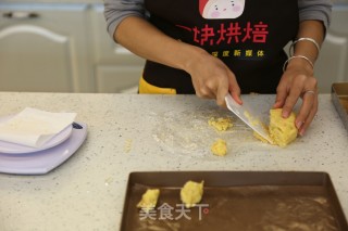 零失败超好吃必学食谱——肉松玛格丽特小饼的做法步骤：7