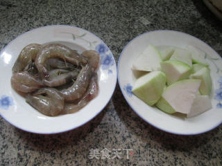 鲜虾煮蒲瓜的做法步骤：1