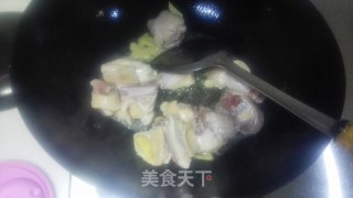 蟹煲鸡的做法步骤：2