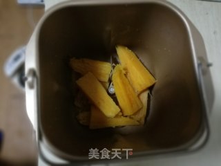 听听“我和我的家乡”的故事，想家的时候，来点面包机版红薯干的做法步骤：3