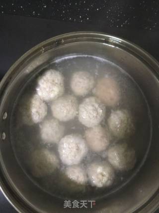溜丸子的做法步骤：2
