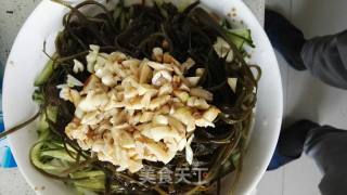 蒜香海带丝的做法步骤：4