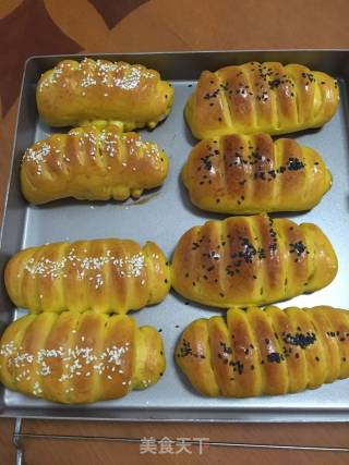 南瓜肉松卷和南瓜豆沙卷的做法步骤：18