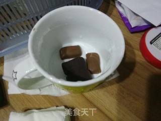 巧克力奶茶的做法步骤：1