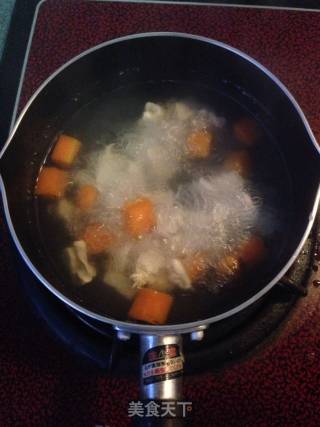 宝宝辅食毛豆鸡肉泥 面条的做法步骤：3