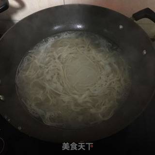 鸡汤肉丝面的做法步骤：9