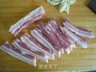 把子肉的做法步骤：2