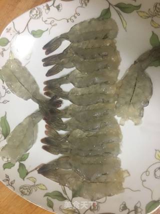 爆浆黄金虾的做法步骤：2