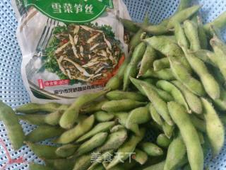 咸菜炒毛豆的做法步骤：1