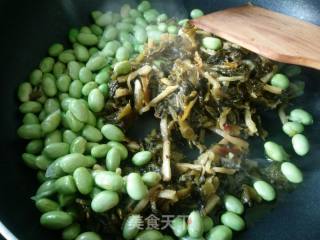 咸菜炒毛豆的做法步骤：4