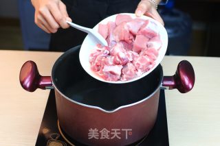 膨鱼鳃石斛益生汤-为男士设计的汤水的做法步骤：3