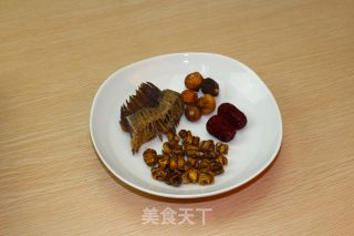 膨鱼鳃石斛益生汤-为男士设计的汤水的做法步骤：5