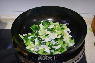 腐皮炒青菜的做法步骤：6