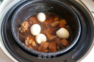 炖猪脚的做法步骤：7