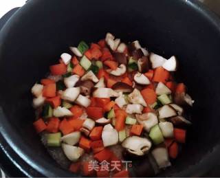 香菇排骨蒸饭的做法步骤：3