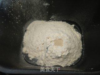 蔓越莓酥粒手撕面包的做法步骤：2