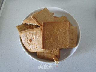 五香茶干的做法步骤：2