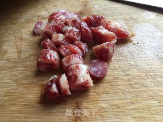 牛油果土豆腊肠焖饭的做法步骤：2