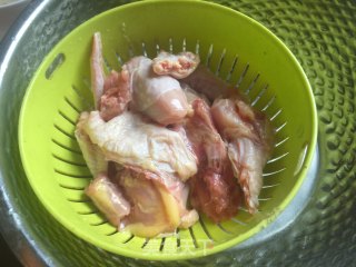 桂花栗子鸡的做法步骤：1