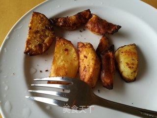 自制小零食——椒盐烤土豆的做法步骤：6