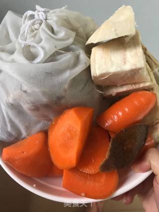粉葛果皮鲮鱼尾老火汤的做法步骤：5