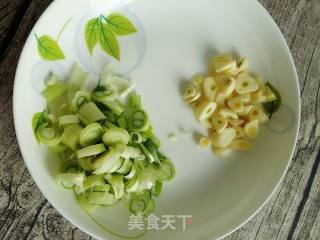 蚝油肉粒螺丝意面的做法步骤：3
