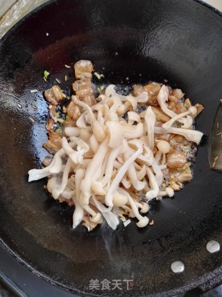 鲜茹炒五花肉的做法步骤：6