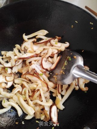 鲜茹炒五花肉的做法步骤：8