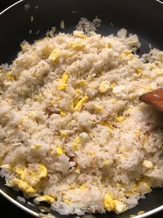 酸菜大肠炒饭的做法步骤：5
