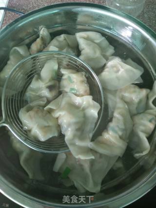鸡汤香菇馄饨的做法步骤：6