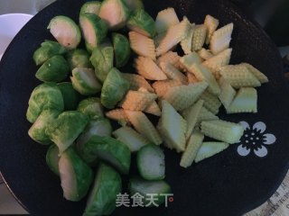 杂炒虾仁的做法步骤：3