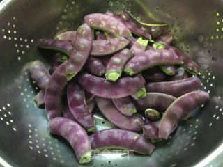 粉蒸扁豆的做法步骤：2