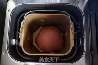 味蕾极致享受，红曲蔓越莓面包的做法步骤：5