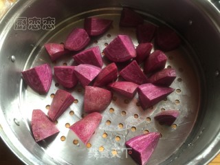 紫薯红豆球的做法步骤：2