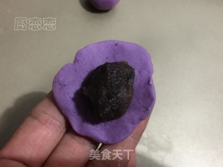 紫薯红豆球的做法步骤：5